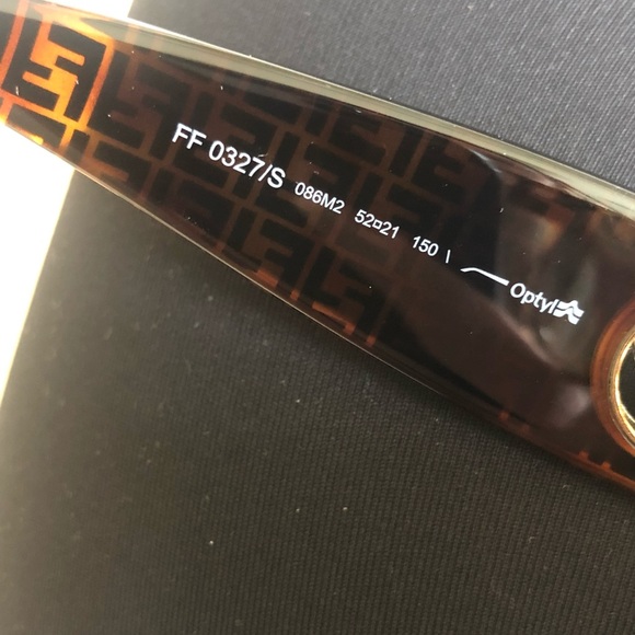 🔥NEW BLOGGERS CHOICE FENDI SUNGLASSES 🔥 - Picture 15 of 16